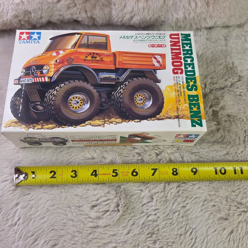 Tamiya 1/32 Mini 4WD No.9 Mercedes-Benz Unimog Motorized Model Kit 19009